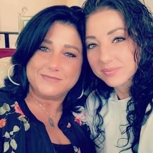 Meet your Posher, Mona